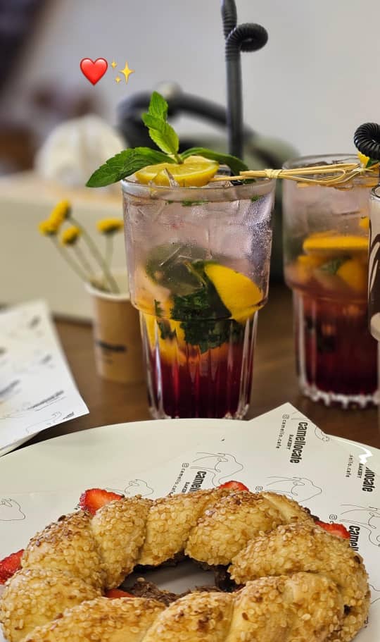 کافه بیکری کمل در میدان شهدا قشم